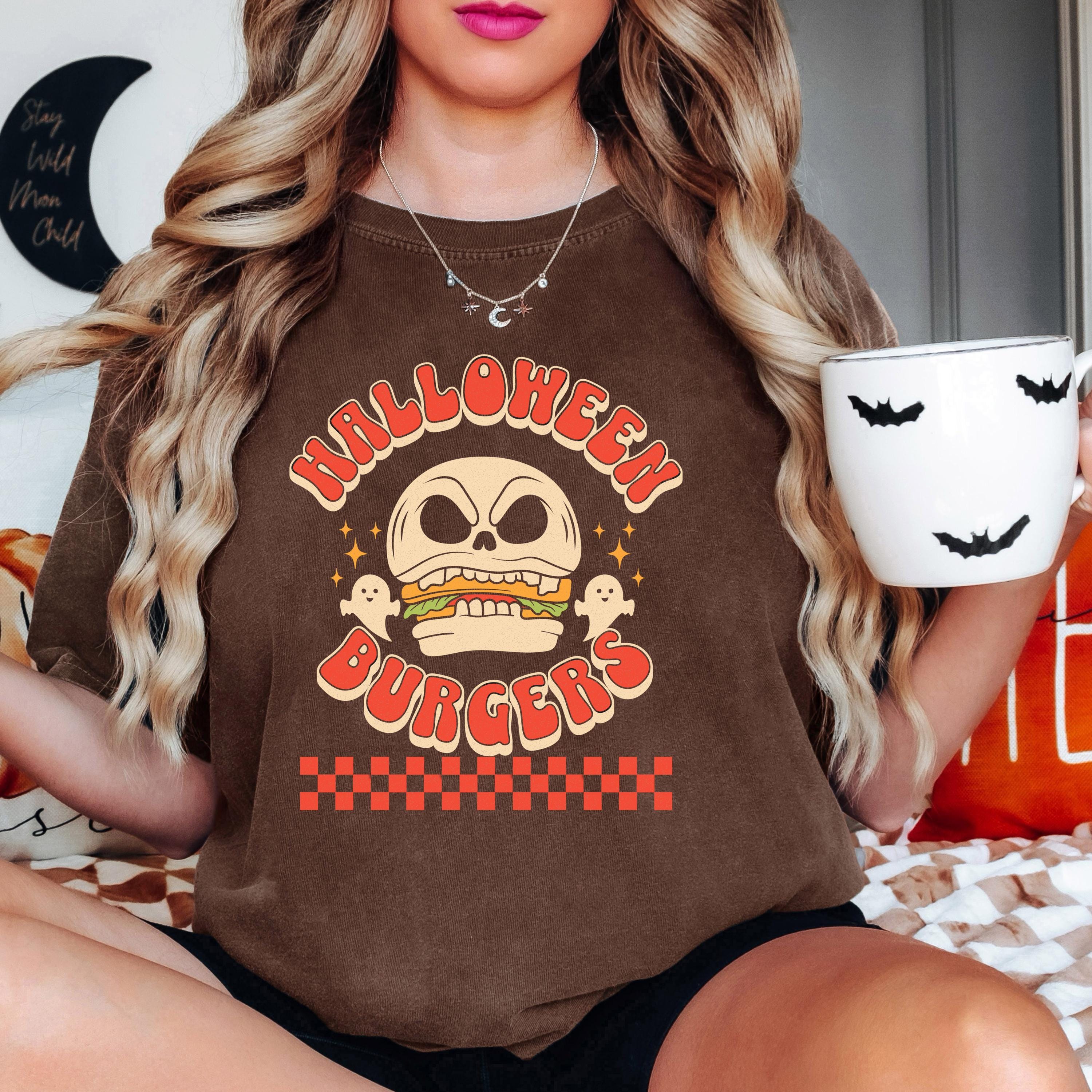 Skull Burger Shirt – Spooky Season Tee, Vintage Halloween Top